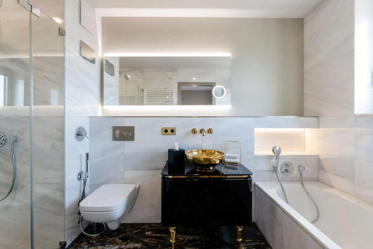 Fourty Three Luxury Serviced Apartments Dusseldorf 5*,