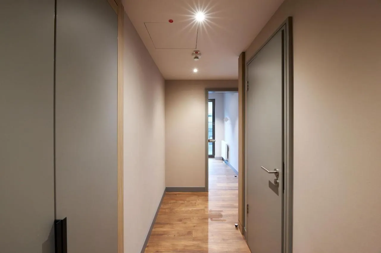 Fourty Three Luxury Serviced Apartments Dusseldorf 5*,