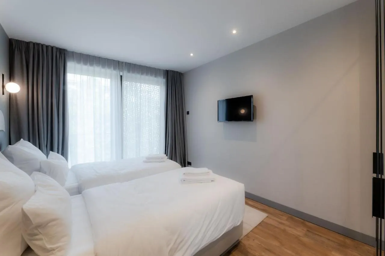 Fourty Three Luxury Serviced Apartments Düsseldorf Apart-hotel