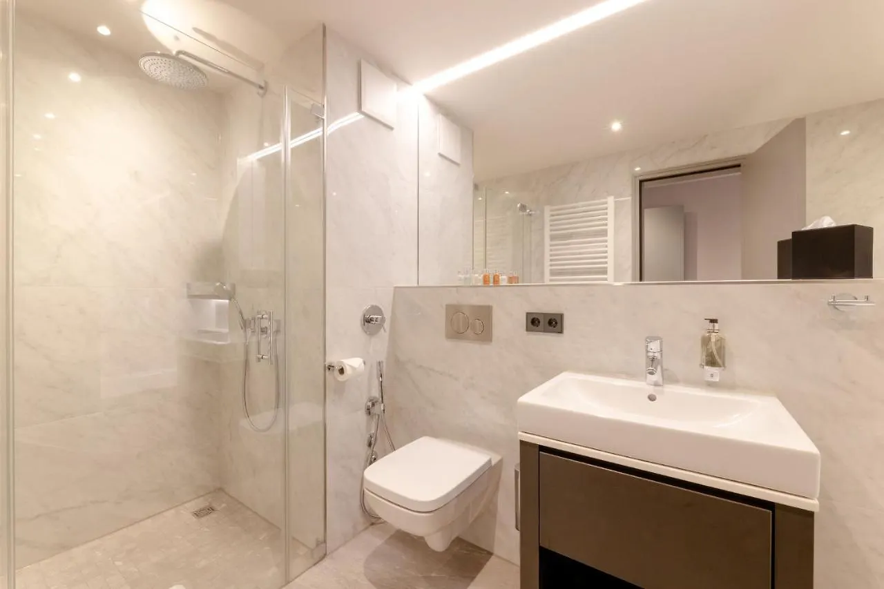 ***** Apartmanhotel Fourty Three Luxury Serviced Apartments Düsseldorf Németország