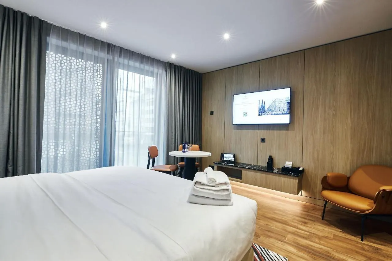 Fourty Three Luxury Serviced Apartments Düsseldorf Apartmanhotel