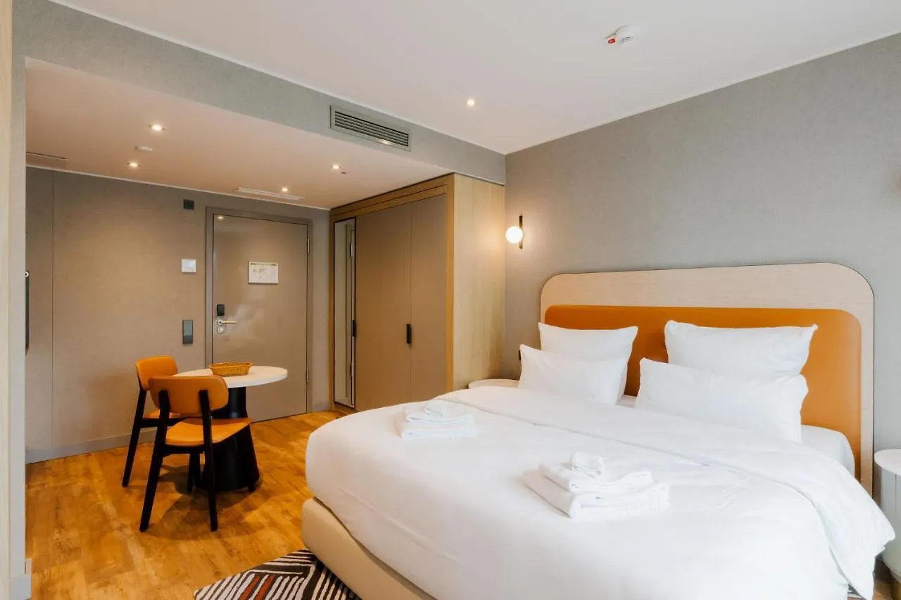 Fourty Three Luxury Serviced Apartments Дюссельдорф Апарт-отель