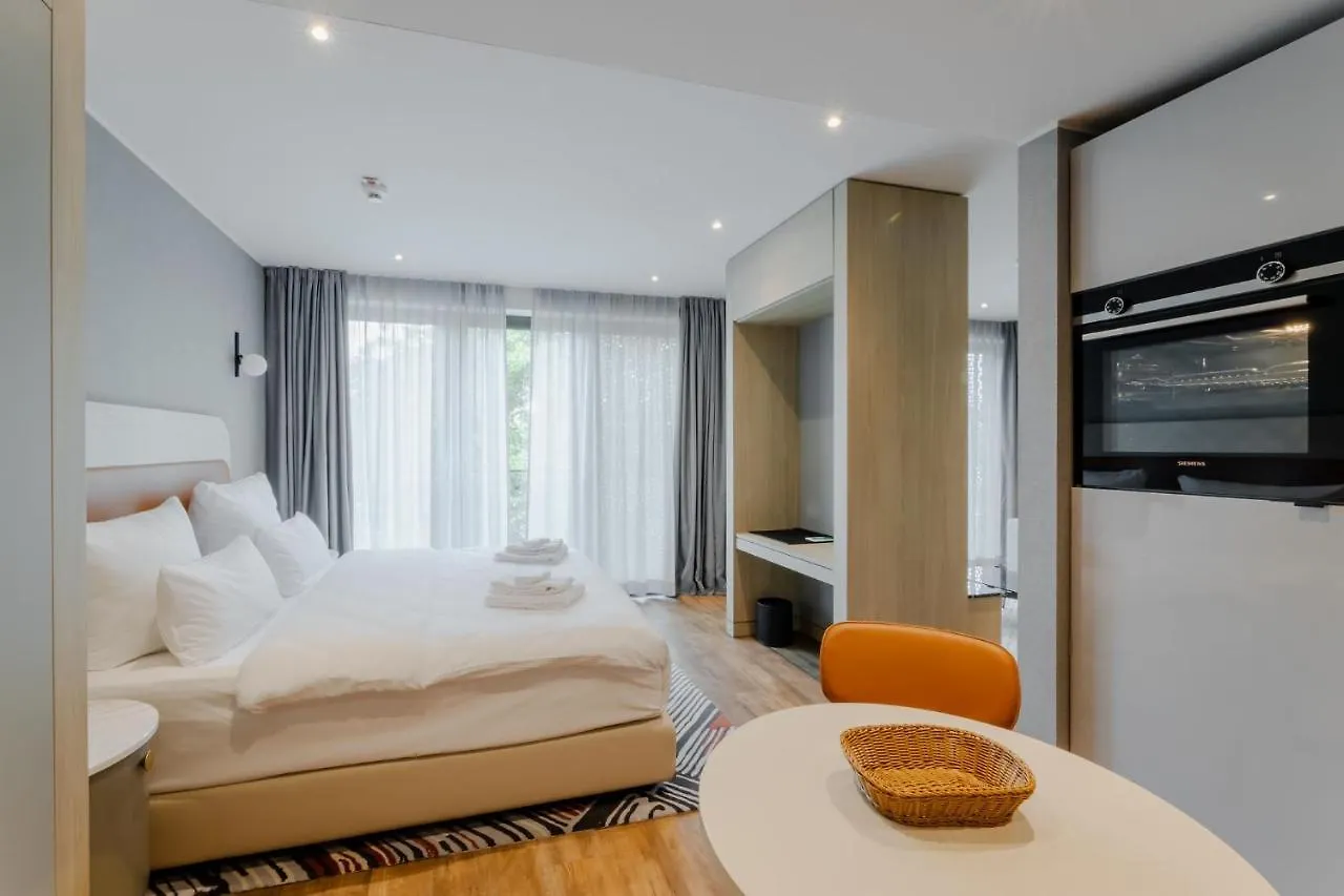 Fourty Three Luxury Serviced Apartments Дюссельдорф 5*,