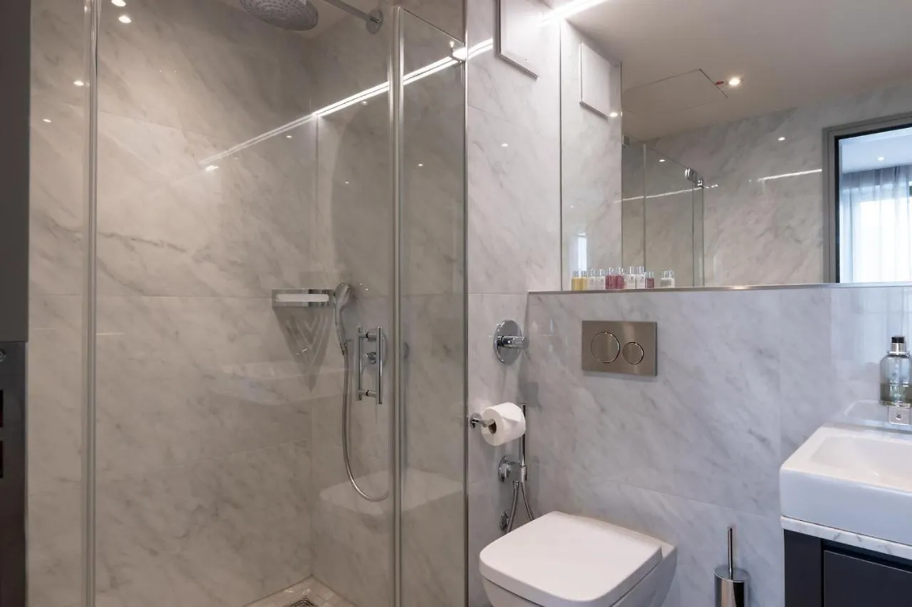 Апарт-отель Fourty Three Luxury Serviced Apartments Дюссельдорф